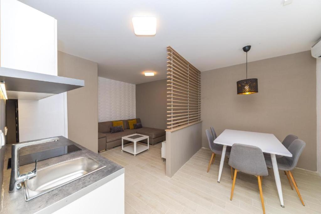 Apartments Gavran 2. Baška Voda Εξωτερικό φωτογραφία
